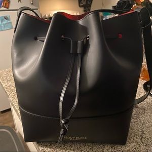 Teddy Blake 12 Inch Bucket Bag